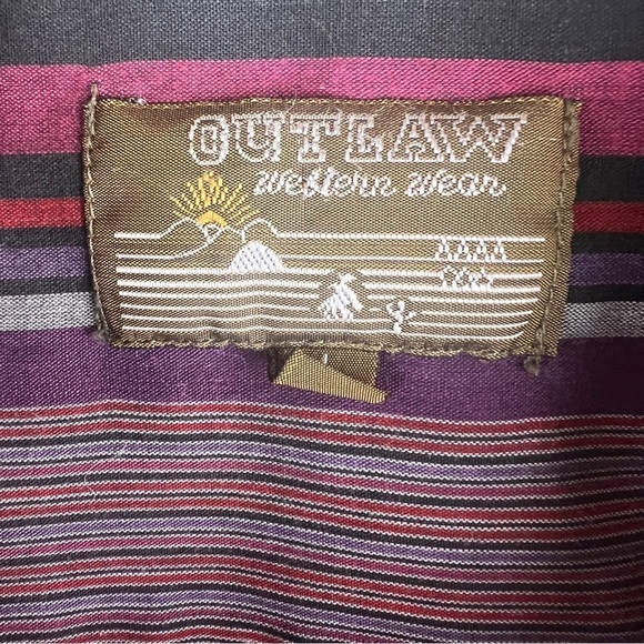 OUTLAW WESTERN WEAR Striped snap down shirt size L (16-16-½). Extra long tails - Picture 10 of 10
